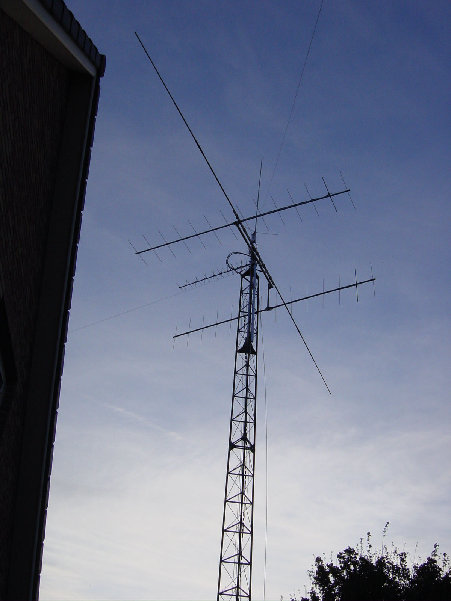 DSC01124.JPG (210.34 KiB) 42541 keer bekeken Zoek de verschillen
