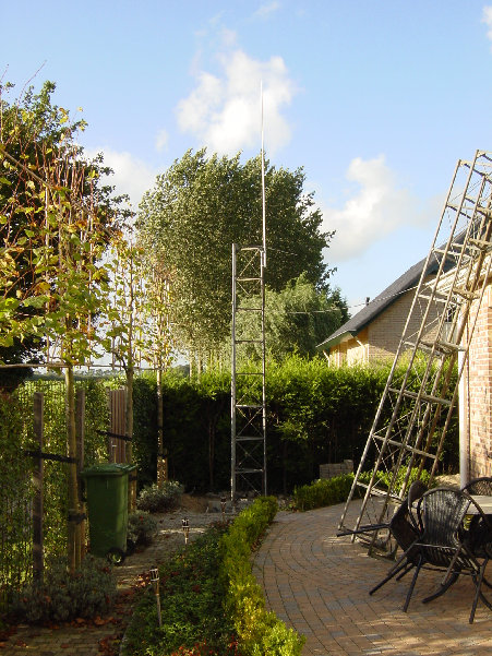 DSC00826.JPG (714.08 KiB) 42525 keer bekeken Achterin de tuin